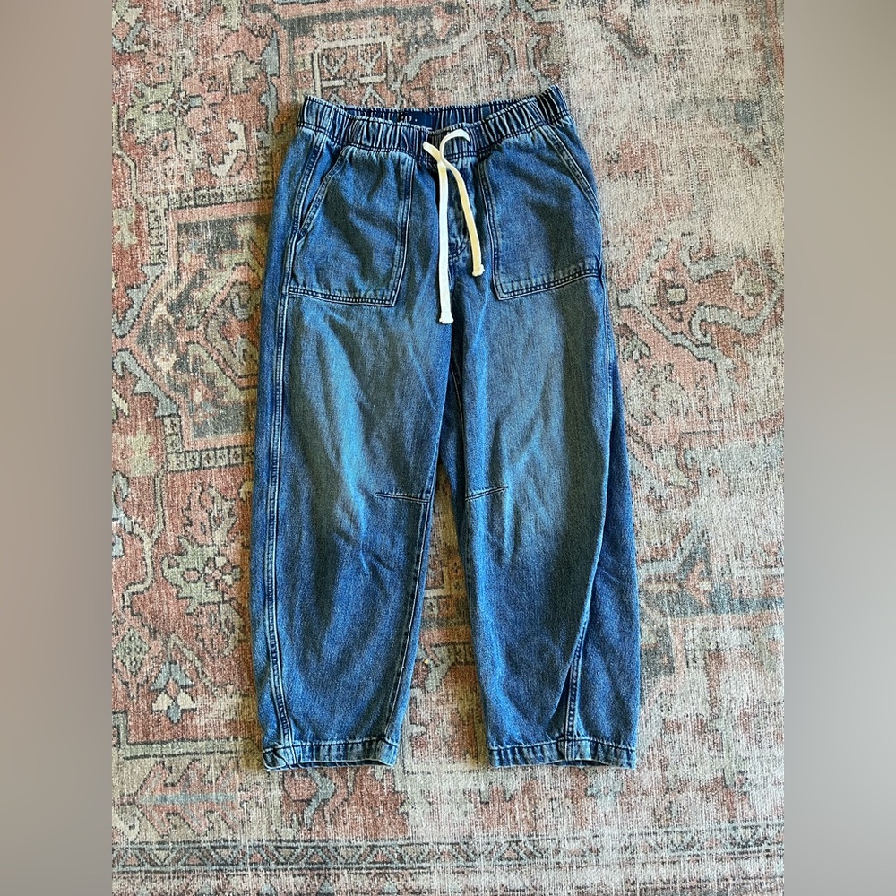 Gap Pull-On Barrel Jeans